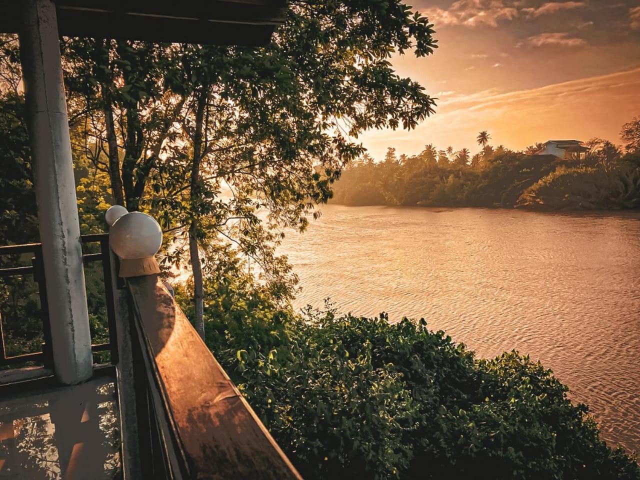 Skywalker Guest House เวลิกามา ภายนอก รูปภาพ